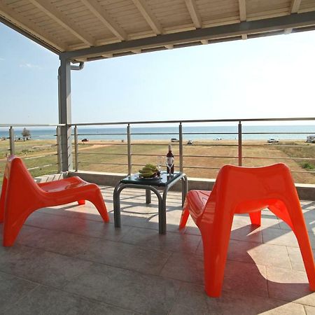 See To Sea Apartments Paralia Dionysiou Luaran gambar