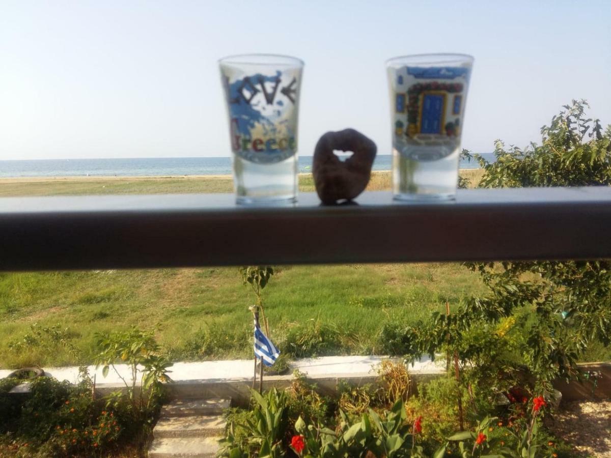 See To Sea Apartments Paralia Dionysiou Luaran gambar