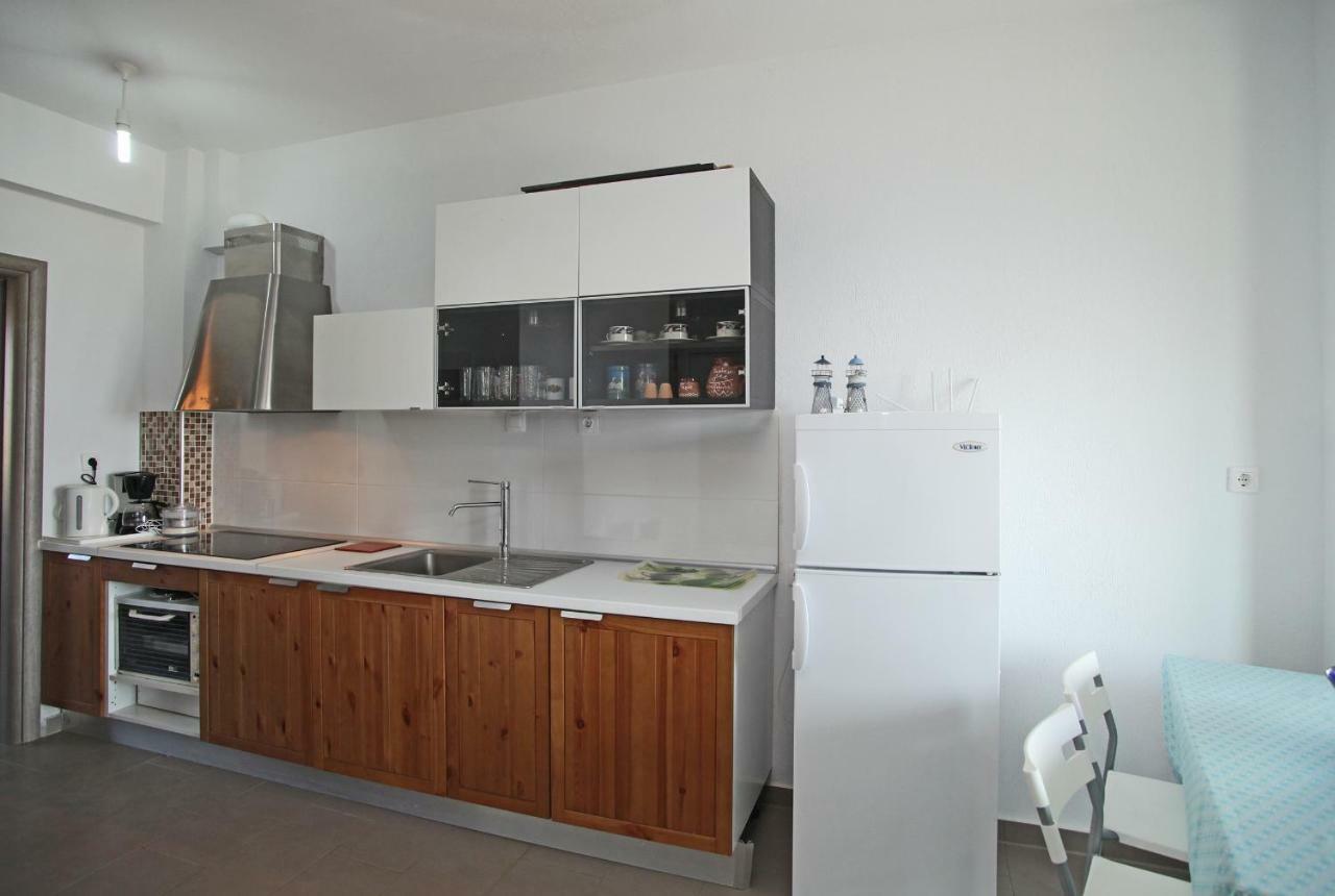 See To Sea Apartments Paralia Dionysiou Luaran gambar