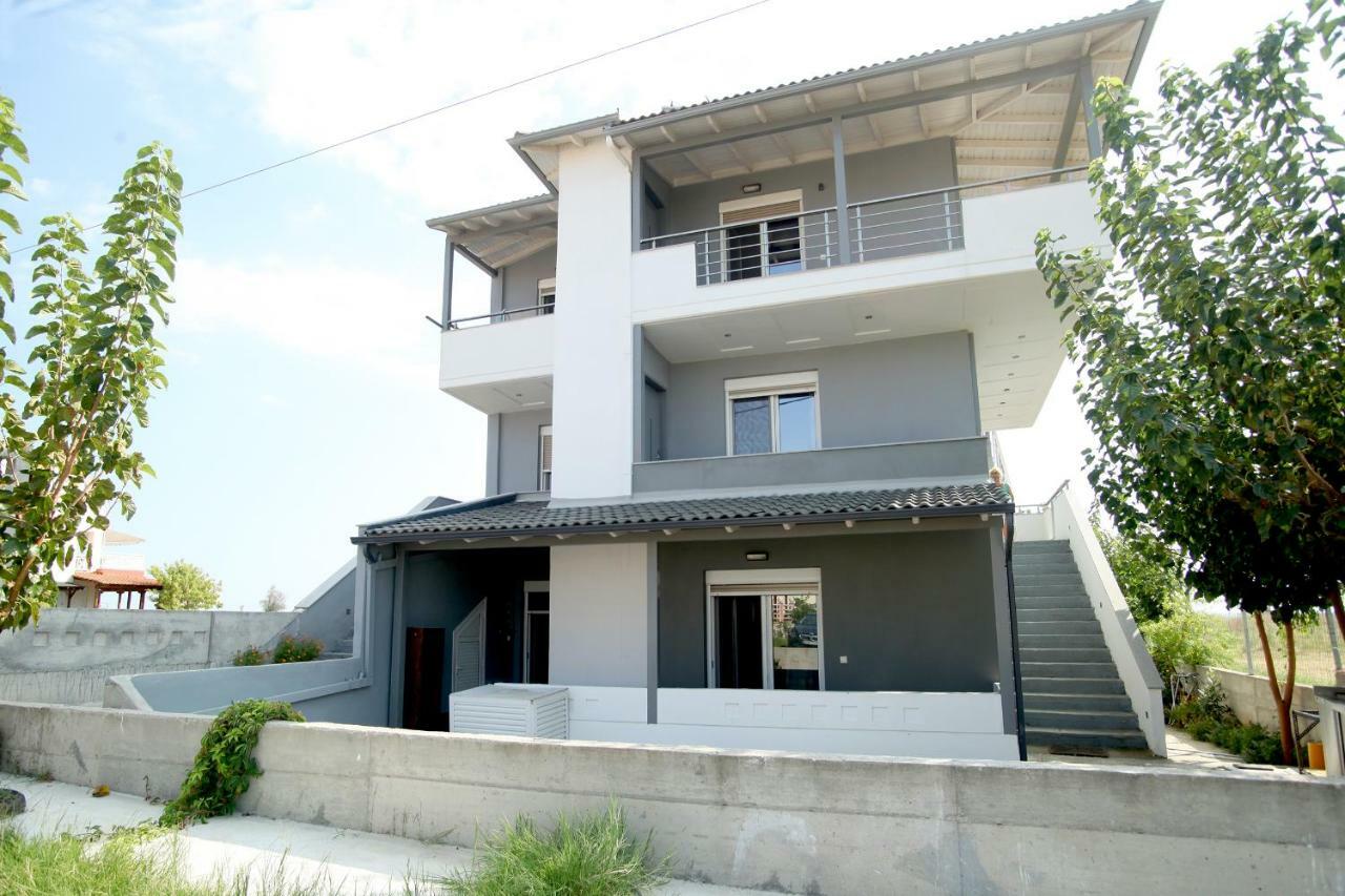 See To Sea Apartments Paralia Dionysiou Luaran gambar