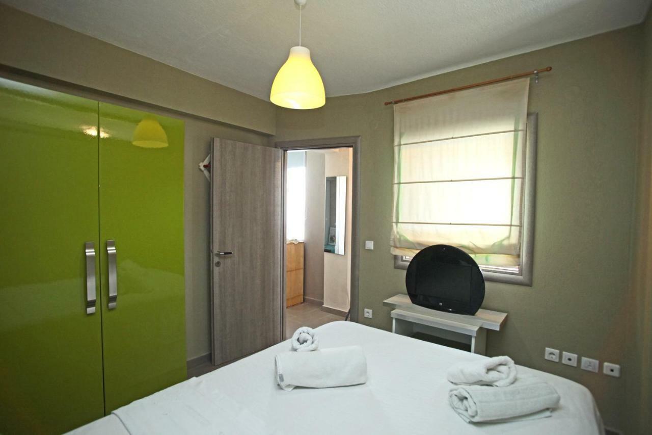 See To Sea Apartments Paralia Dionysiou Luaran gambar