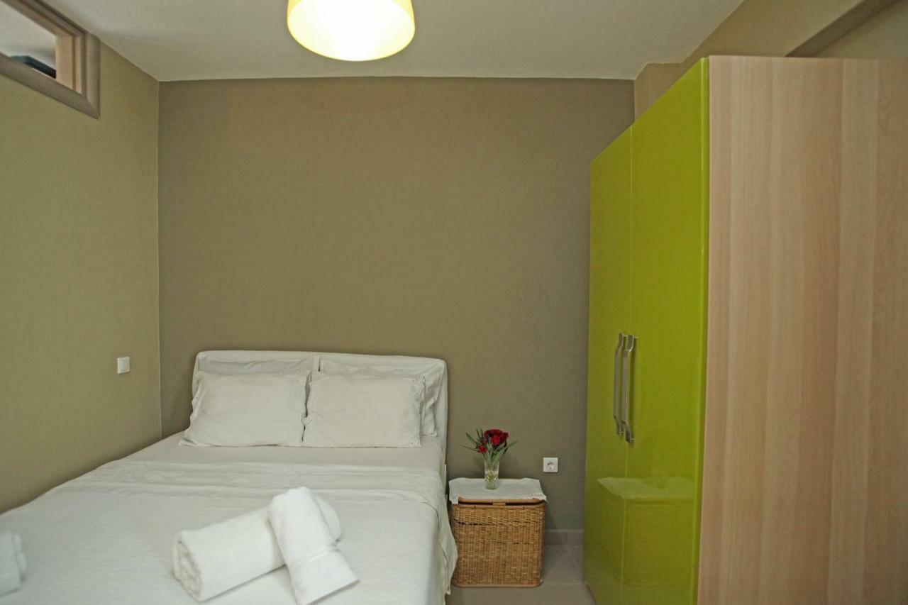 See To Sea Apartments Paralia Dionysiou Luaran gambar