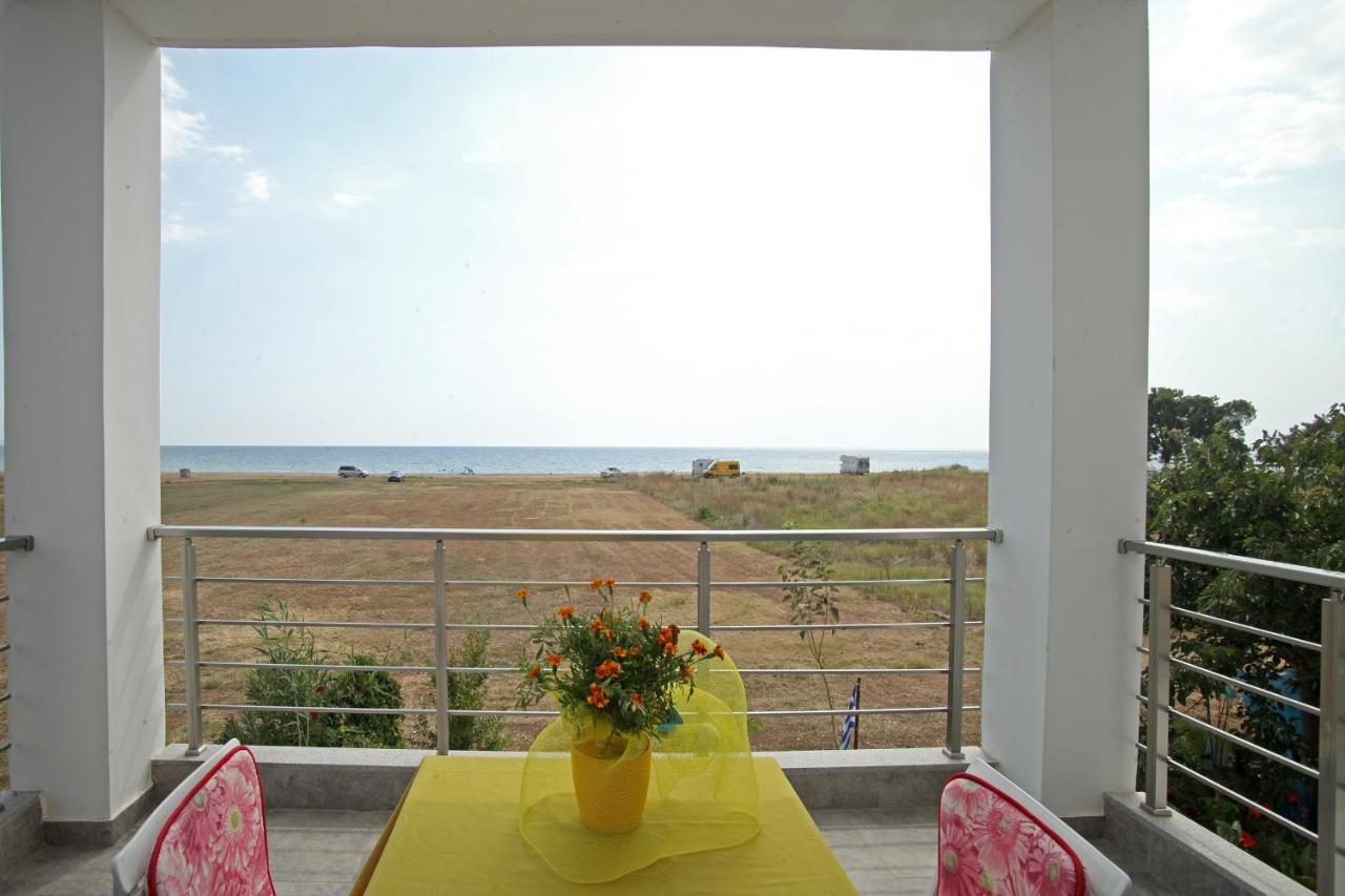 See To Sea Apartments Paralia Dionysiou Luaran gambar